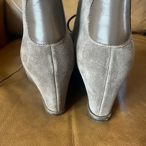 Stuart Weitzman Lace Up Ankle Bootie - Picture 2 of 8